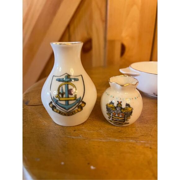 Vintage W.H. Goss Crested China lot of 5 - Picture 10 of 12